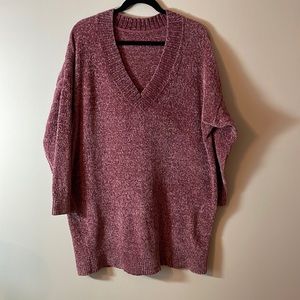 Express chenille sweater. V-neck, long sleeve, tunic length. Mauve/pink. L/XL